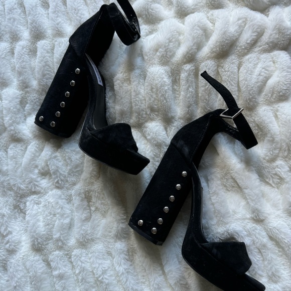 Black Steve Madden heels size not visible anymore (6) - Picture 2 of 6